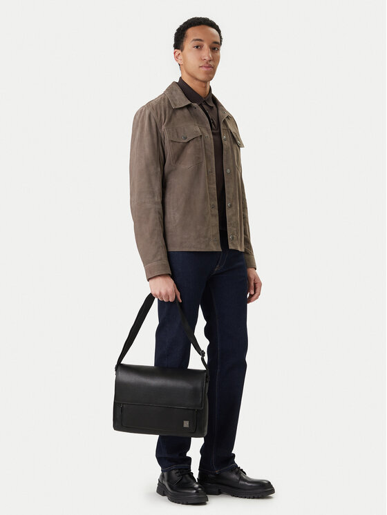 Calvin Klein Maža rankinė · Juoda