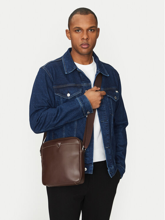 Guess Maža rankinė · Ruda