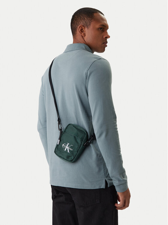 Calvin Klein Maža rankinė · Žalia