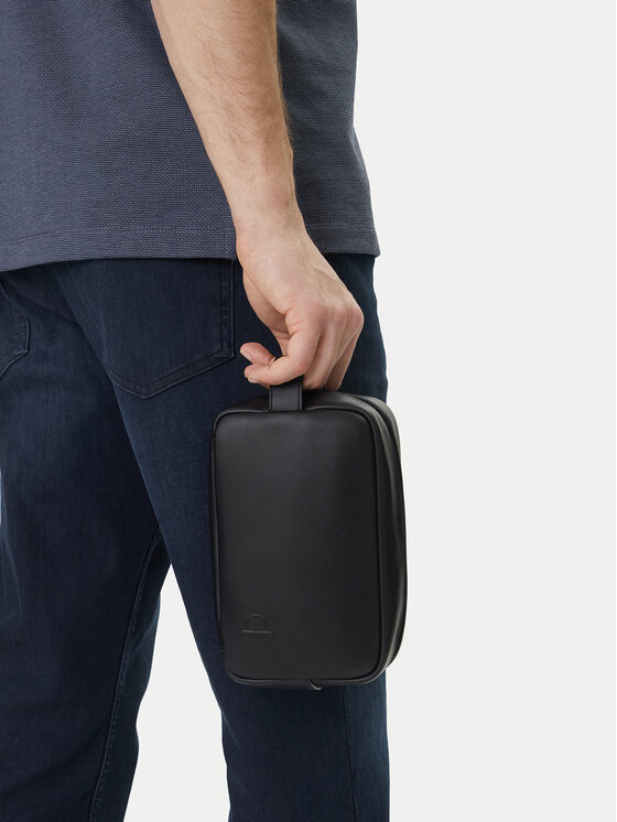 Calvin Klein Maža rankinė · Juoda