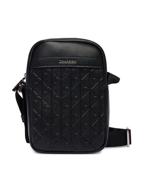 Calvin Klein Maža rankinė · Juoda