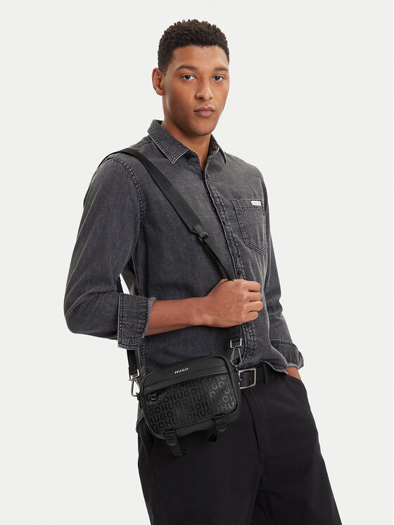 HUGO Maža rankinė · Juoda