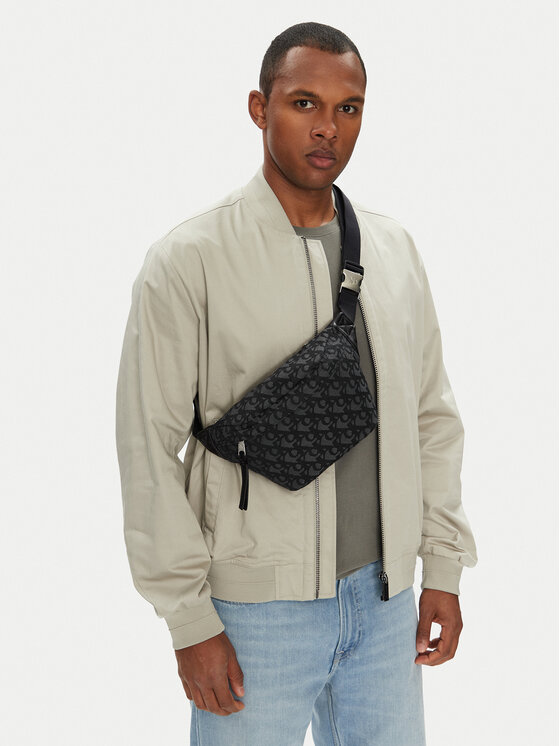 Calvin Klein Jeans Rankinė ant juosmens﻿ · Juoda