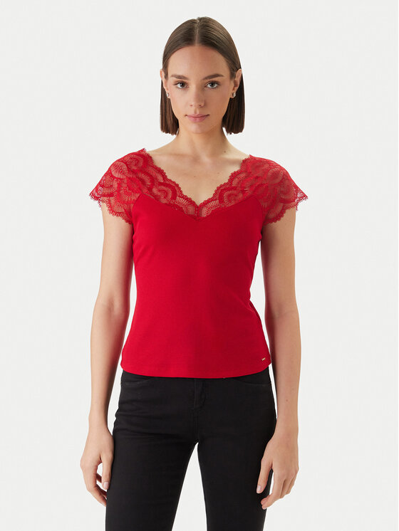 Morgan Palaidinė · Raudona