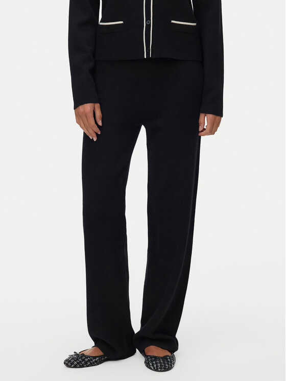 Vero Moda Megztos kelnės · Juoda · Relaxed Fit