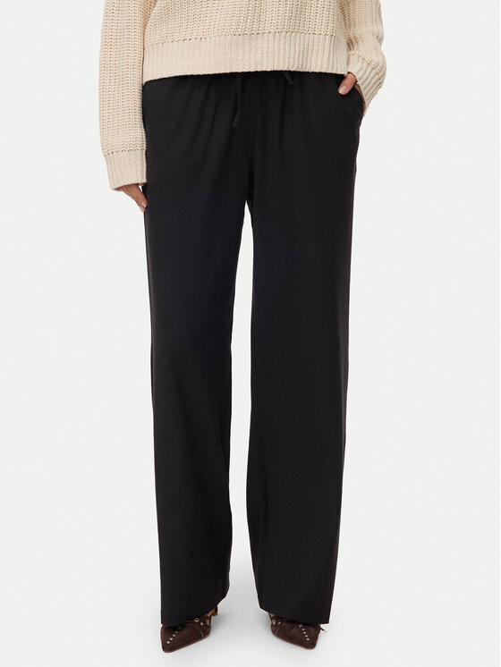 Vero Moda Medžiaginės kelnės · Juoda · Regular Fit