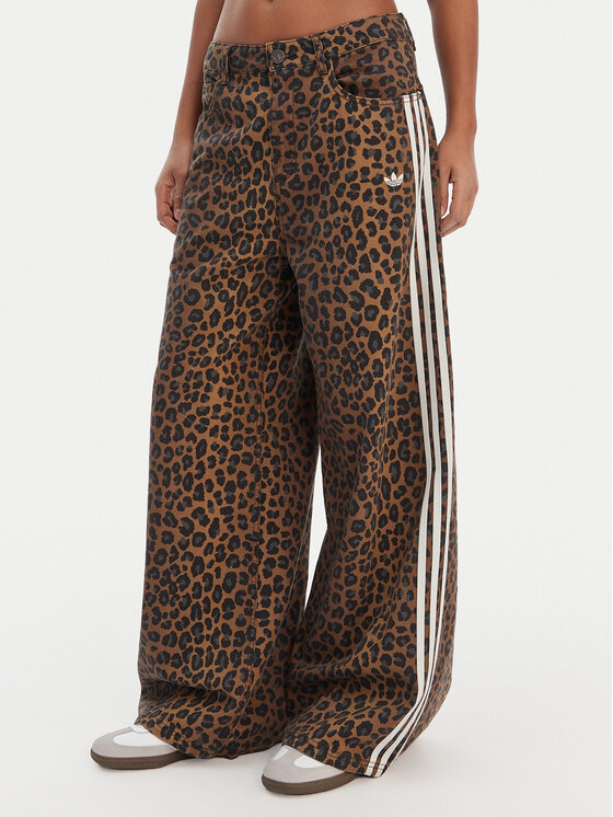 adidas Džinsai · Ruda · Relaxed Fit