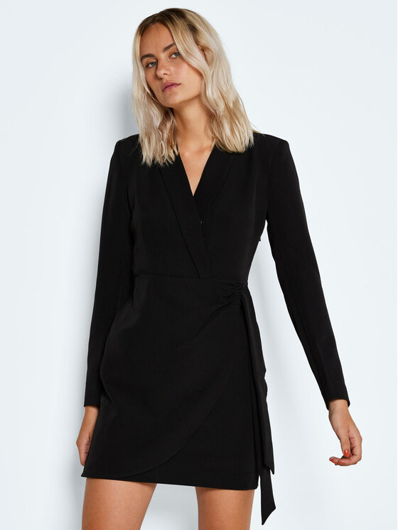 Noisy May Kasdieninė suknelė · Juoda · Mini