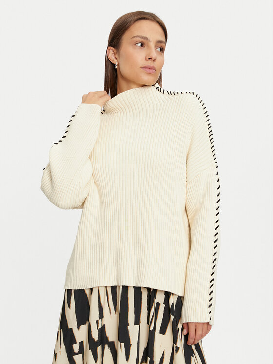 ONLY Golfas · Smėlio · Relaxed Fit