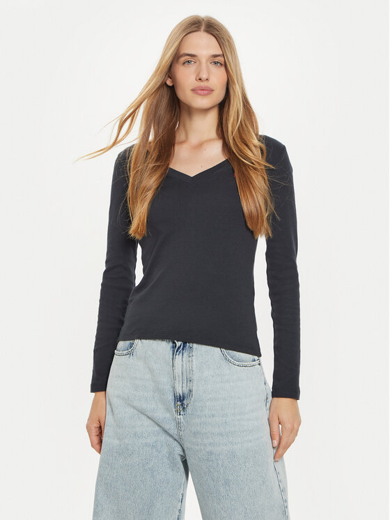 Levi's® Palaidinė · Juoda