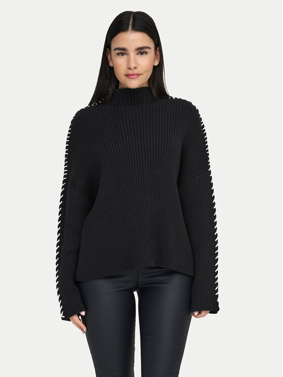 ONLY Golfas · Juoda · Relaxed Fit