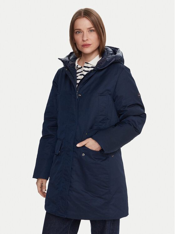Tommy Hilfiger Striukė · Tamsiai mėlyna