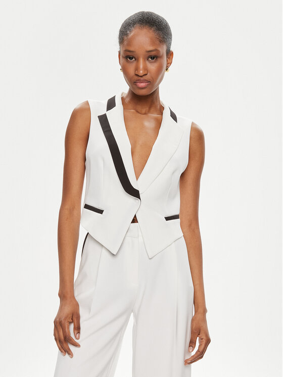 Maryley Liemenė · Balta