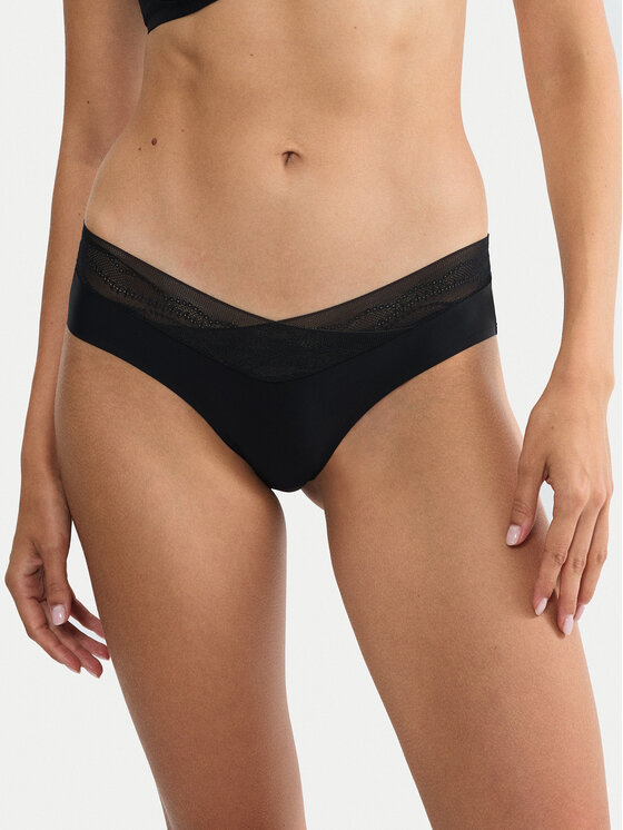 Triumph Klasikinės kelnaitės · Juoda