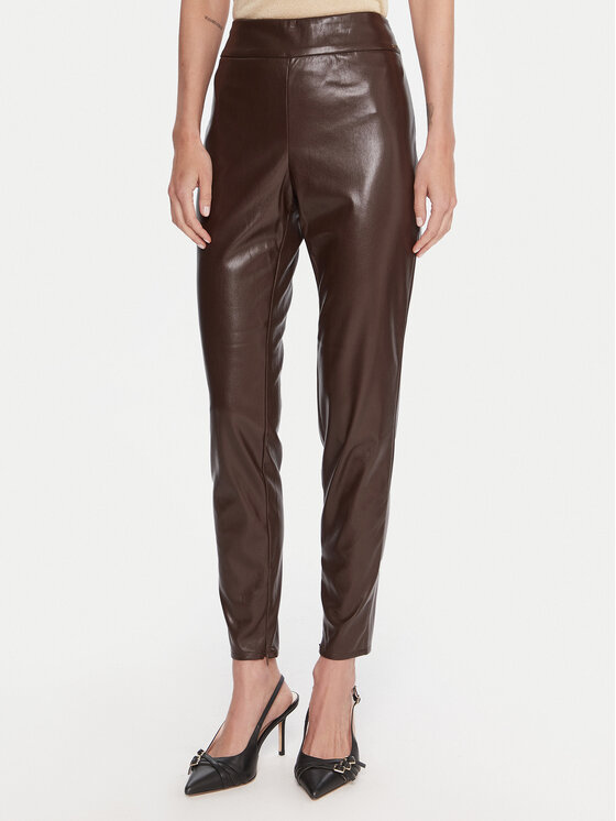 Guess Dirbtinės odos kelnės · Ruda · Slim Fit