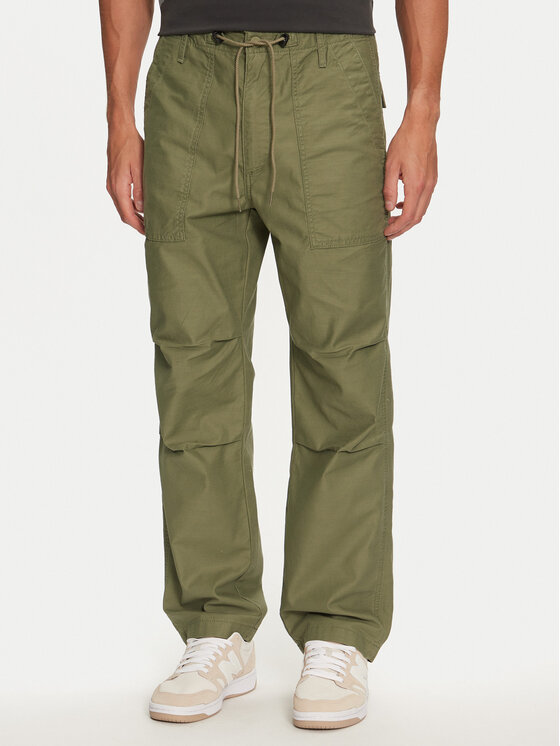 Levi's® Medžiaginės kelnės · Žalia · Relaxed Fit