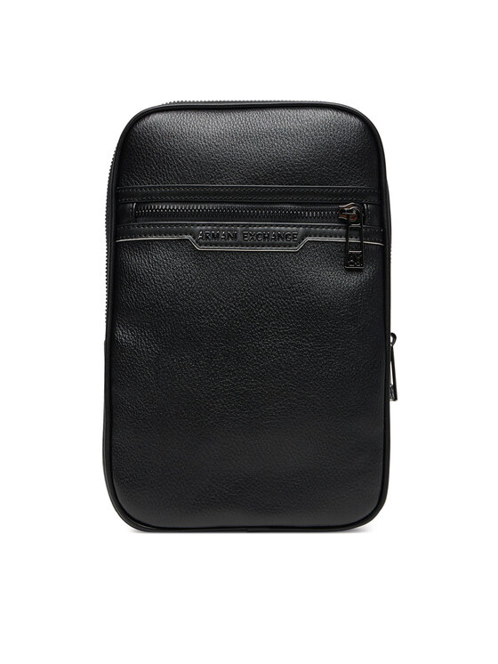 Armani Exchange Maža rankinė · Juoda
