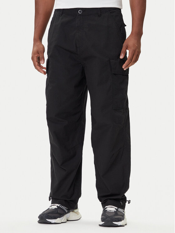 Alpha Industries Medžiaginės kelnės · Juoda · Relaxed Fit