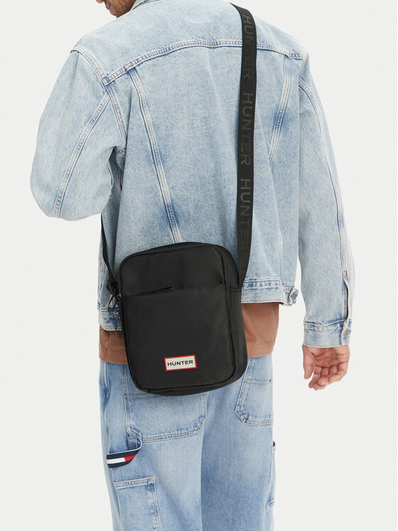 Kodas SUN15 Hunter Maža rankinė · Juoda