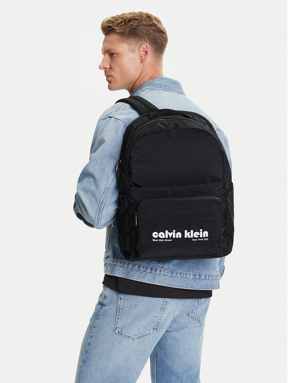 Kodas SUN15 Calvin Klein Jeans Kuprinės · Juoda