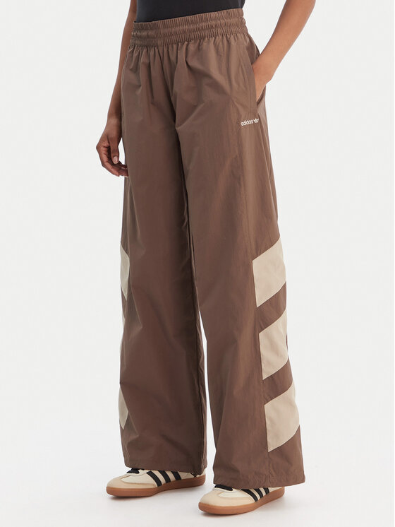 adidas Sportinės kelnės · Ruda · Relaxed Fit