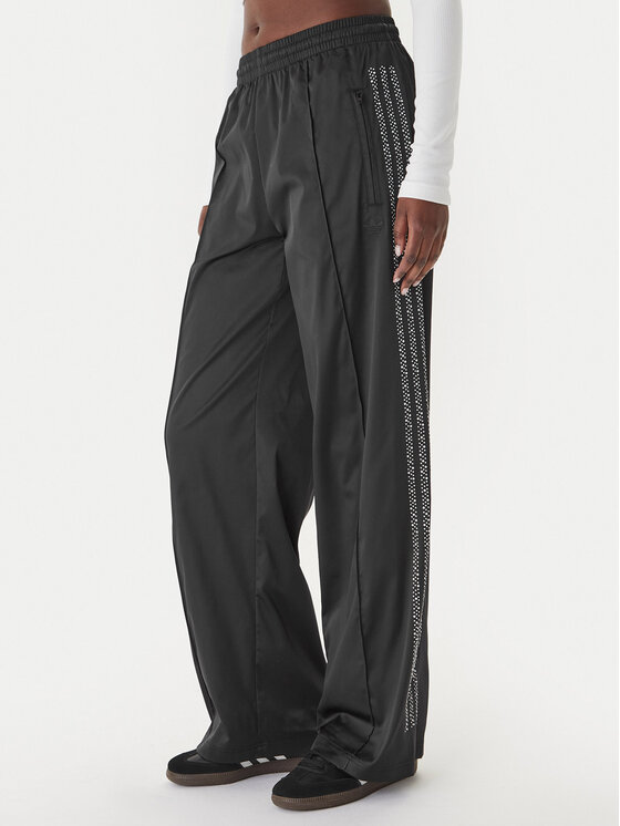 adidas Sportinės kelnės · Juoda · Relaxed Fit