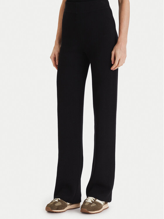 Vero Moda Megztos kelnės · Juoda · Relaxed Fit