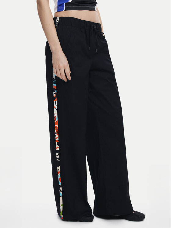 Desigual Medžiaginės kelnės · Juoda · Regular Fit