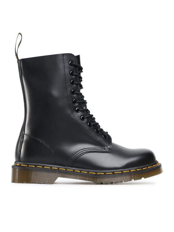 Dr. Martens Kerzai · Juoda