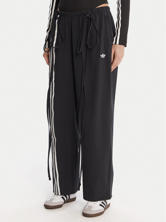 adidas Sportinės kelnės · Juoda · Relaxed Fit